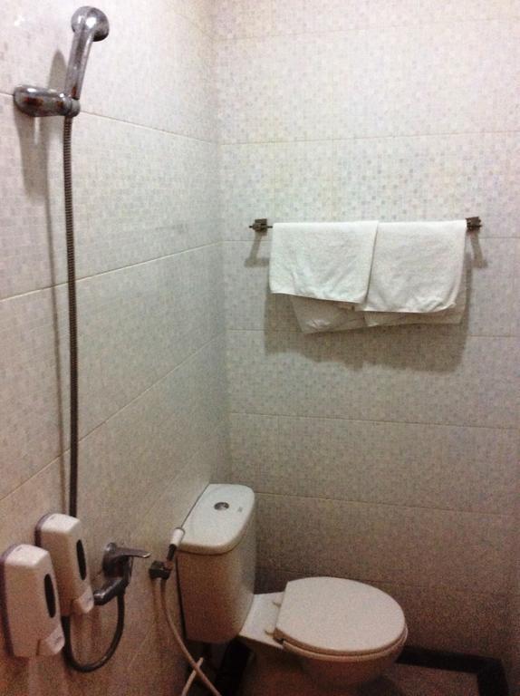 Hotel Diamond Makassar Camera foto