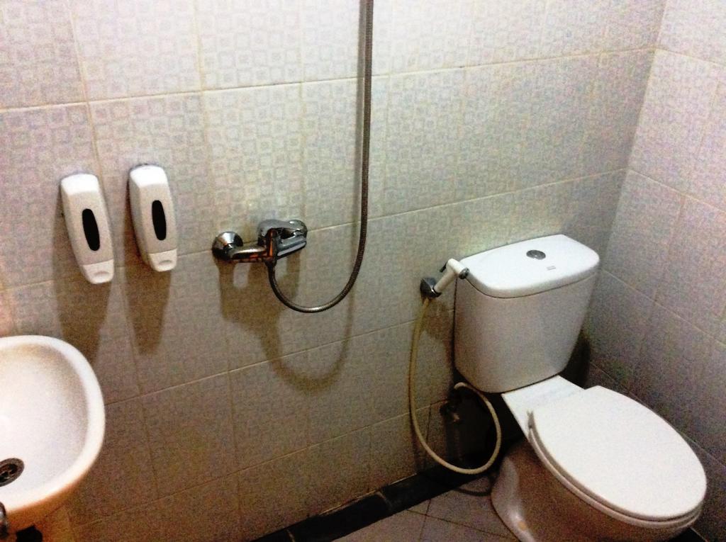 Hotel Diamond Makassar Camera foto