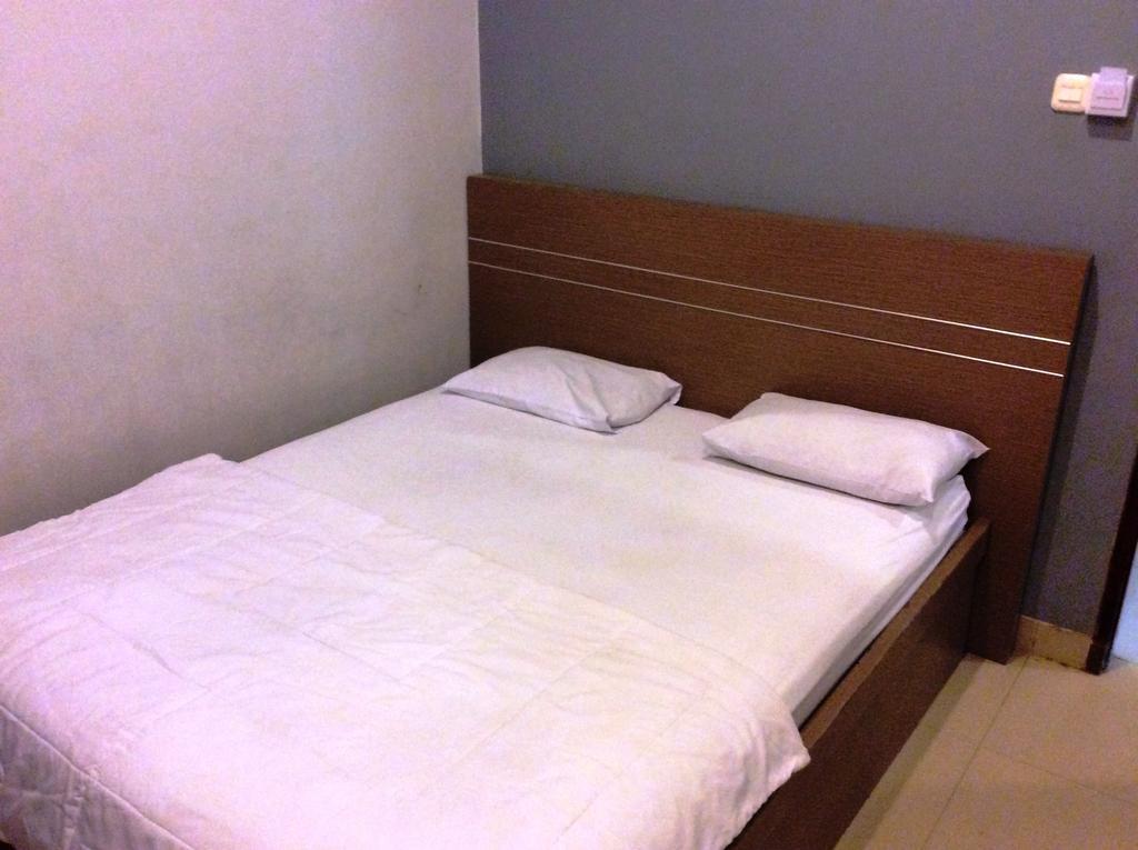 Hotel Diamond Makassar Camera foto